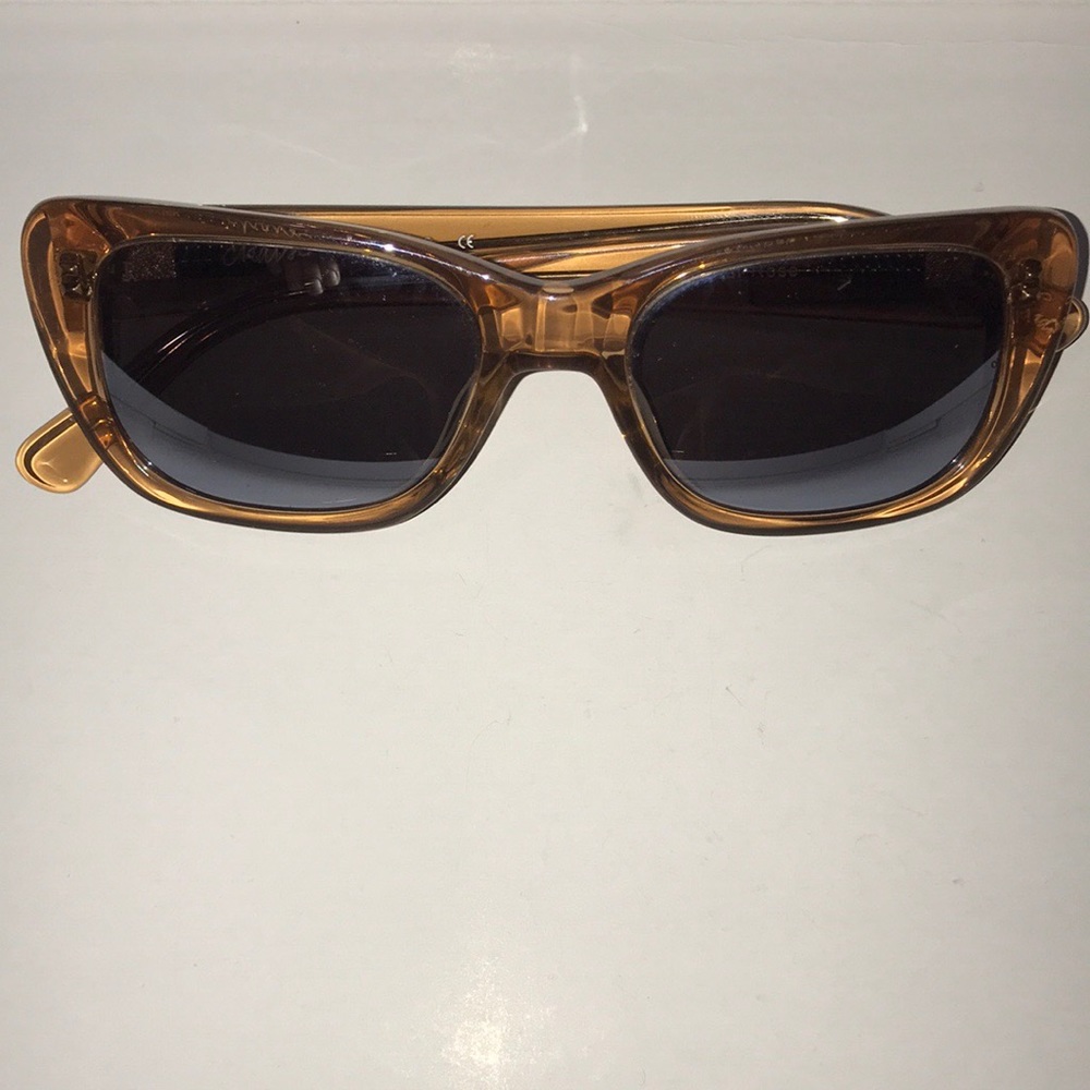 SALE 🌸 RAEN Chaise Sunglasses